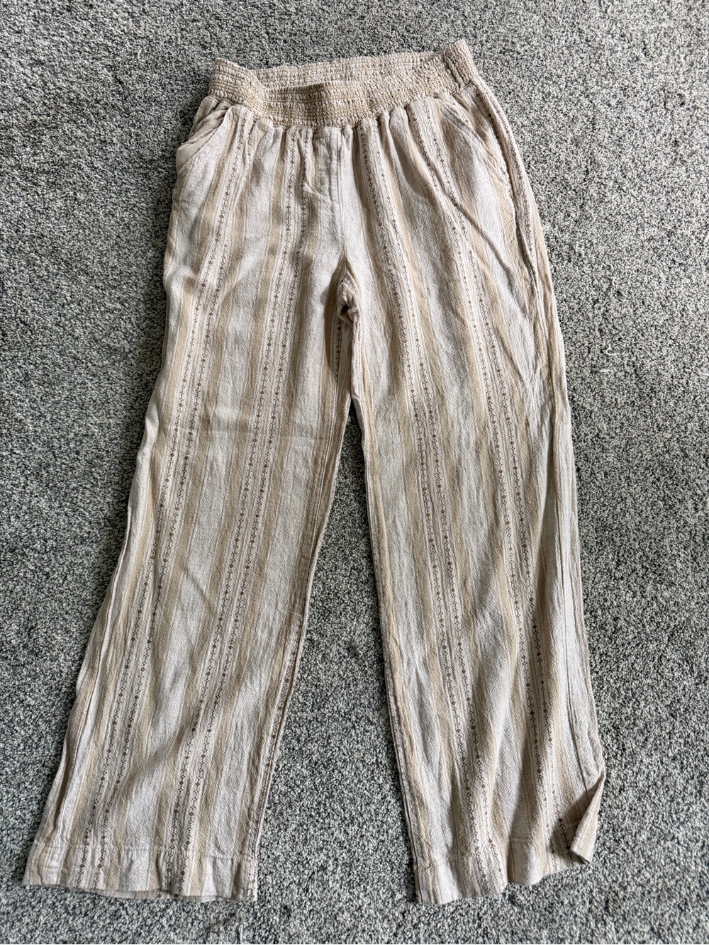Briggs New York Cream Knit Top with Textured Detail